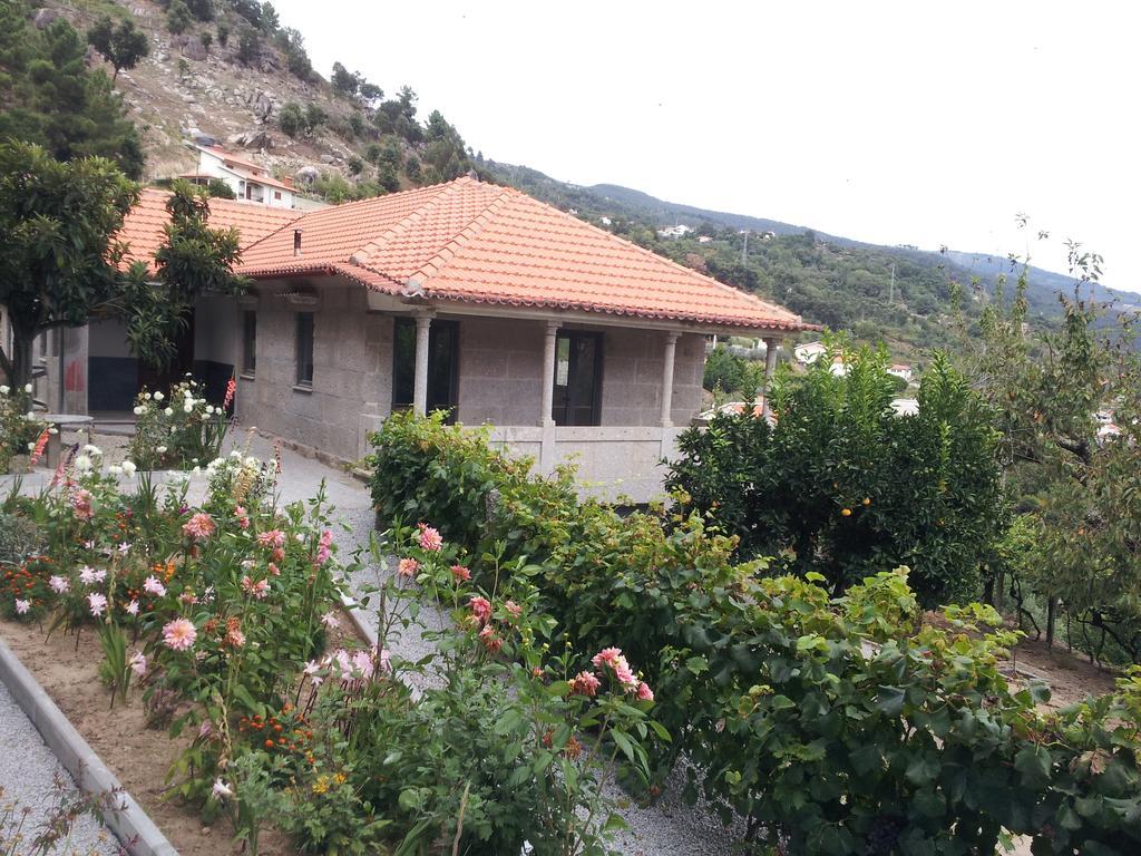 Casa Do Escoivo Hotel Loivos da Ribeira Екстериор снимка
